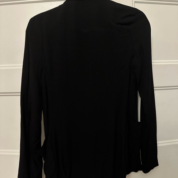 Talula black blazer from Aritzia - Picture 2 of 9